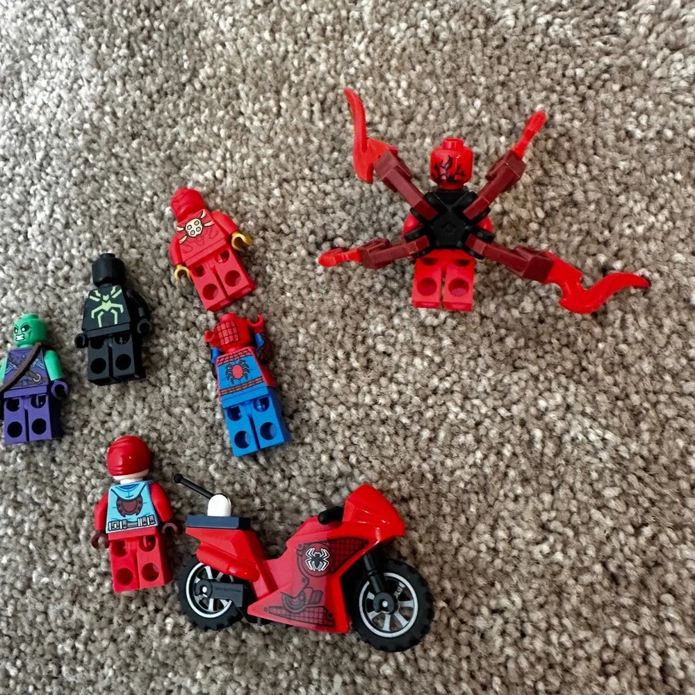 LEGO Marvel SpiderMan Minifigure Lot Carnage Green Goblin Iron Spider Motorcycle